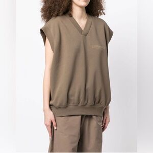 FEAR OF GOD ESSENTIALS PULLOVER V-NECK VEST